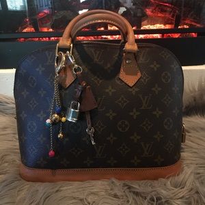 Louis Vuitton Alma PM